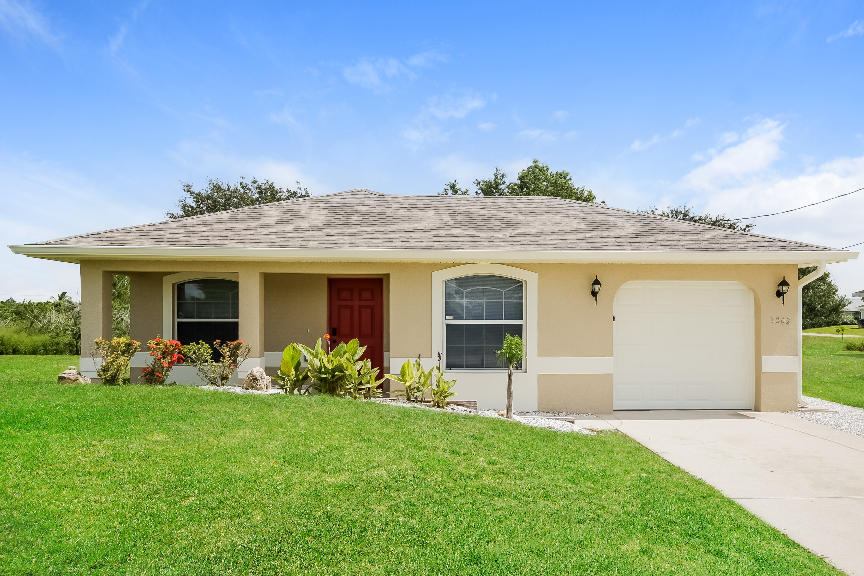 3202 21st St SW Lehigh Acres, FL 33976